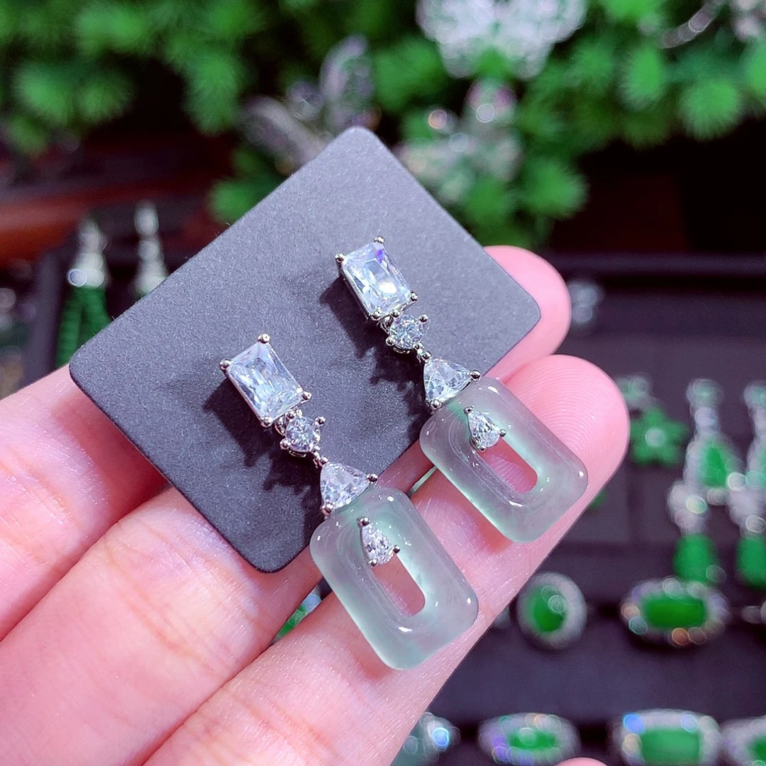 颈饰未镶嵌翡翠天然