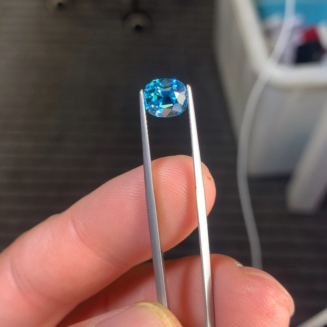 锆石裸石未镶嵌3.5克拉风信子