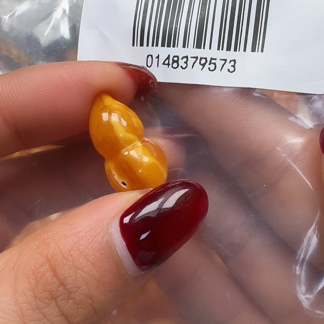 琥珀未镶嵌裸石悠悠