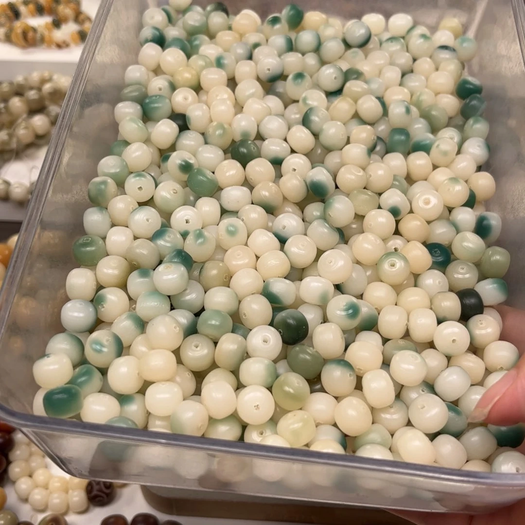 白玉菩提吊坠半山半水50颗