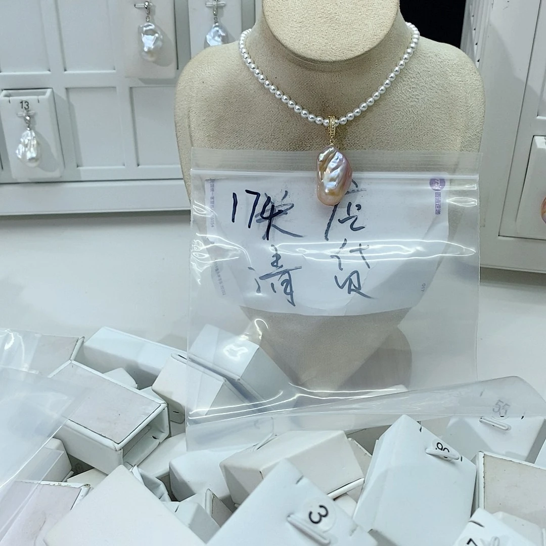 淡水珍珠颈饰合金