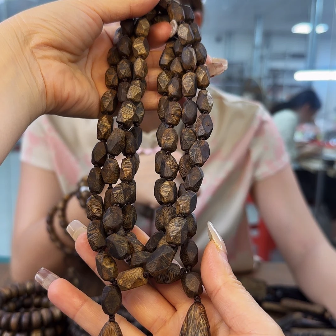 沉香手串多样性发货1条陆河99824