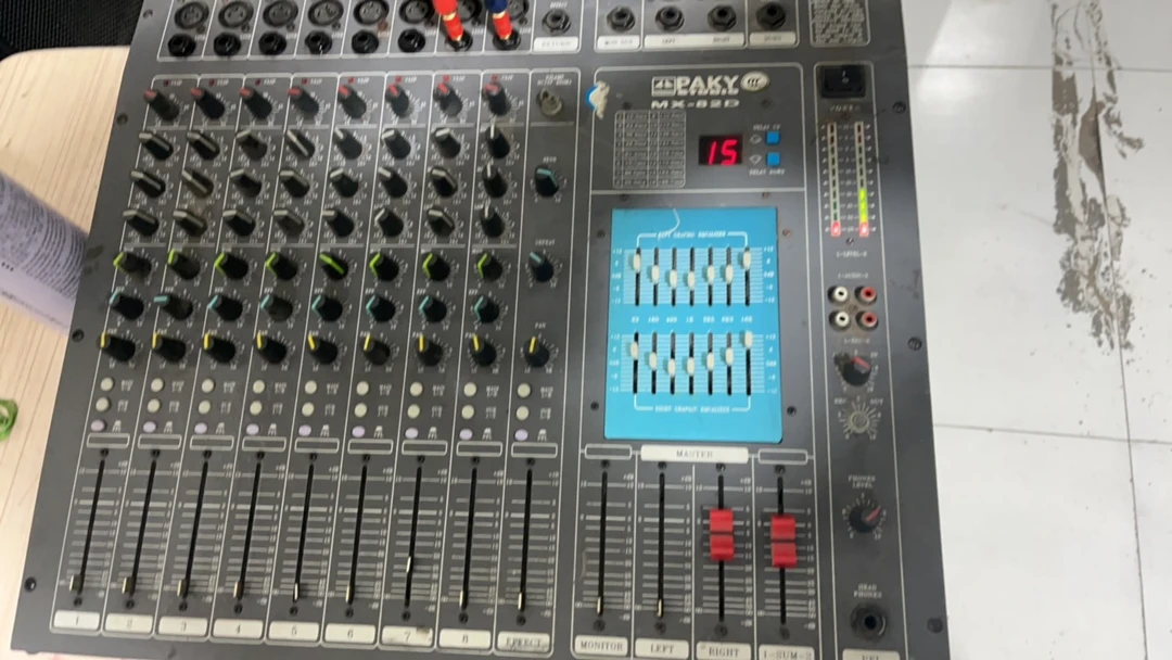 9新  二手 mx-82d调音台 不包邮 缺按钮 有故障需要打理