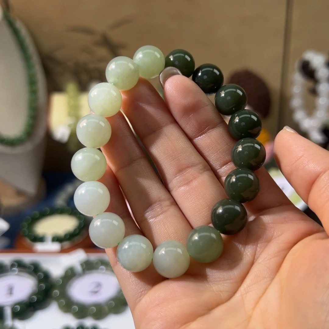 和田玉未镶嵌手串