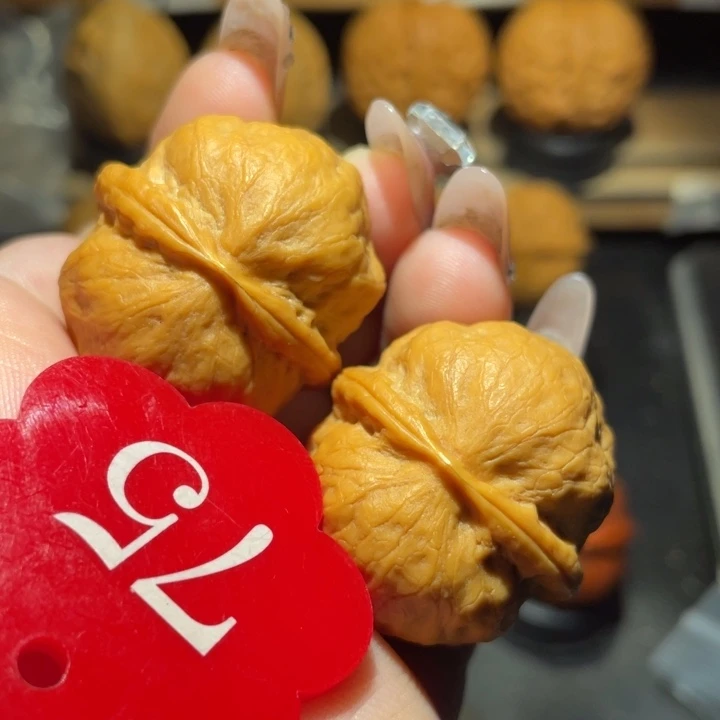 冰蟾34尺寸核桃。