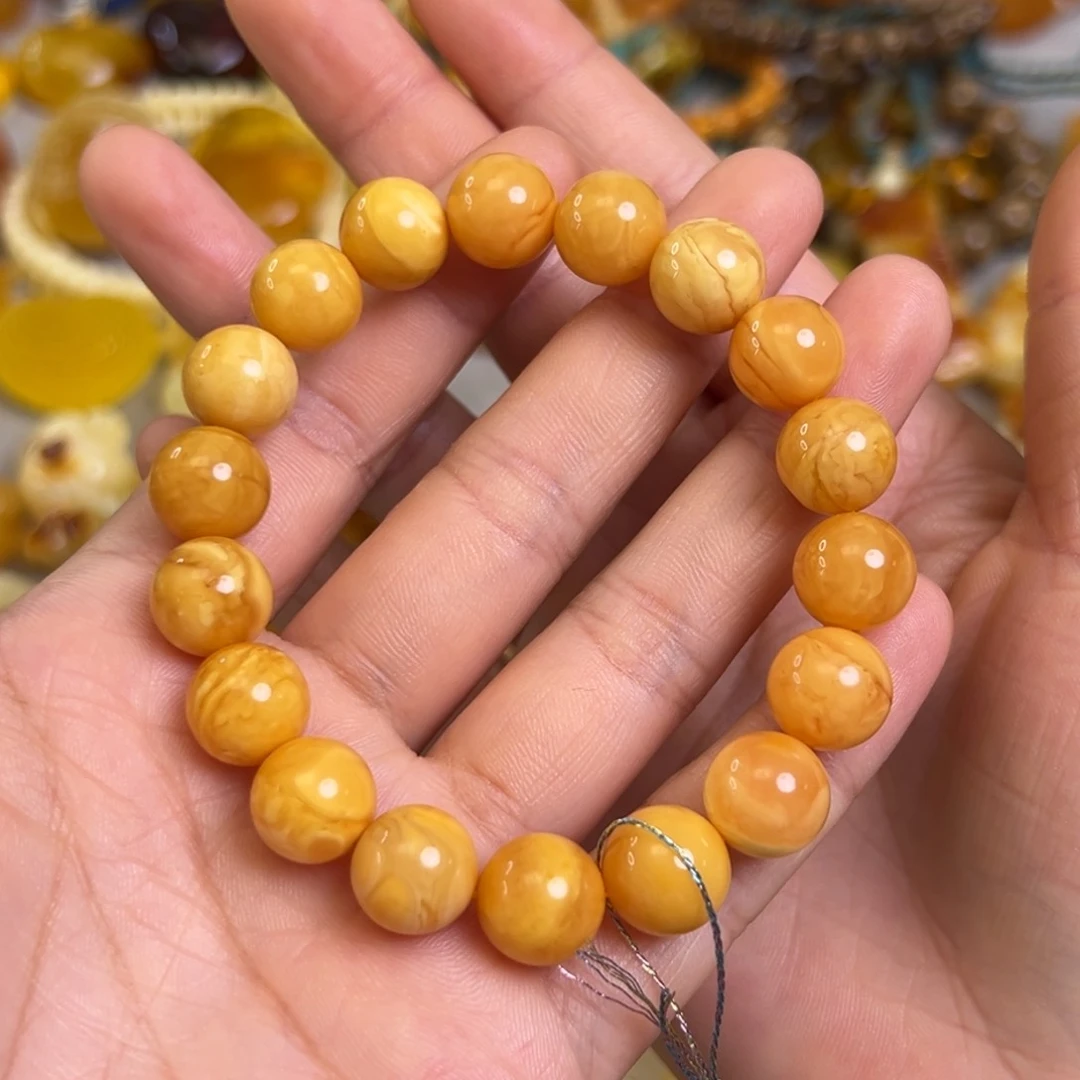 未镶嵌蜜蜡裸石有瑕