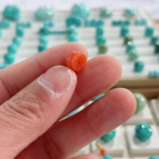 南红玛瑙未镶嵌珠宝奇石