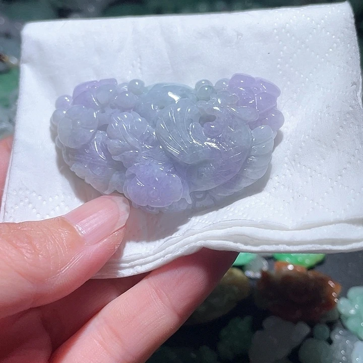 颈饰未镶嵌翡翠天