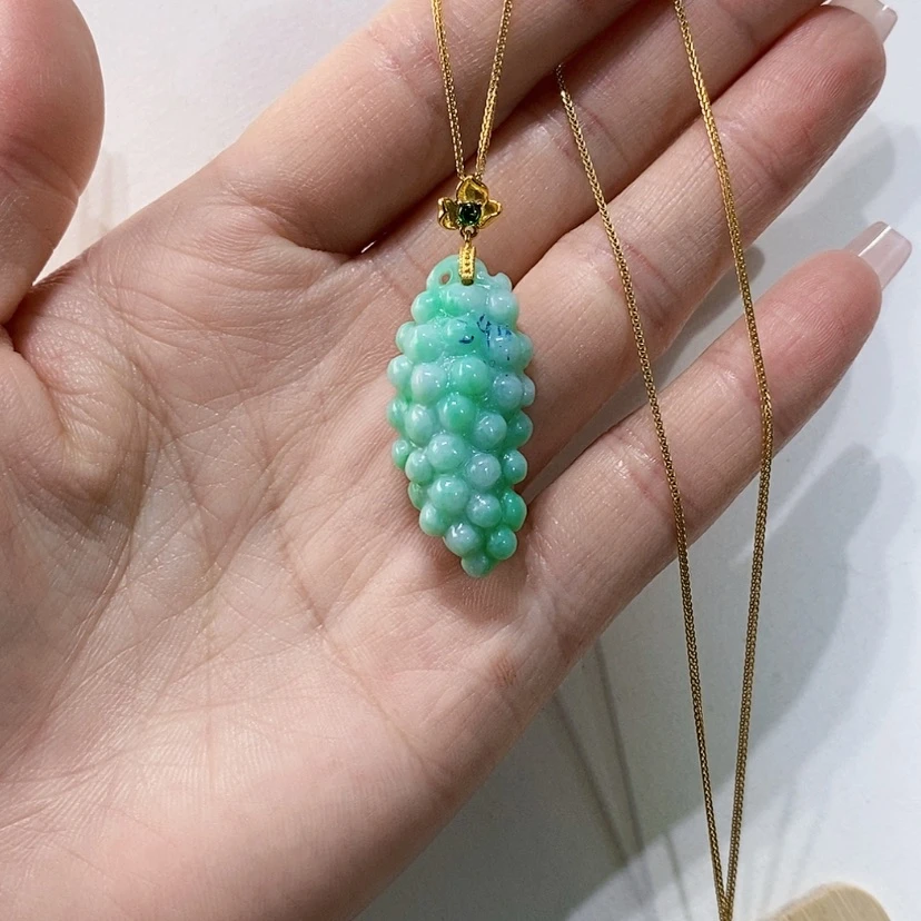 【闪购商品】翡翠未镶嵌颈饰吊坠