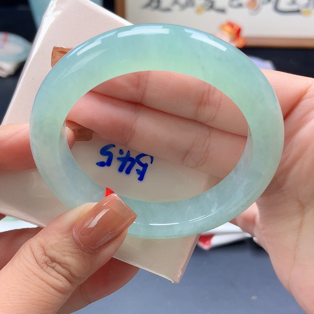 翡翠未镶嵌手镯55号