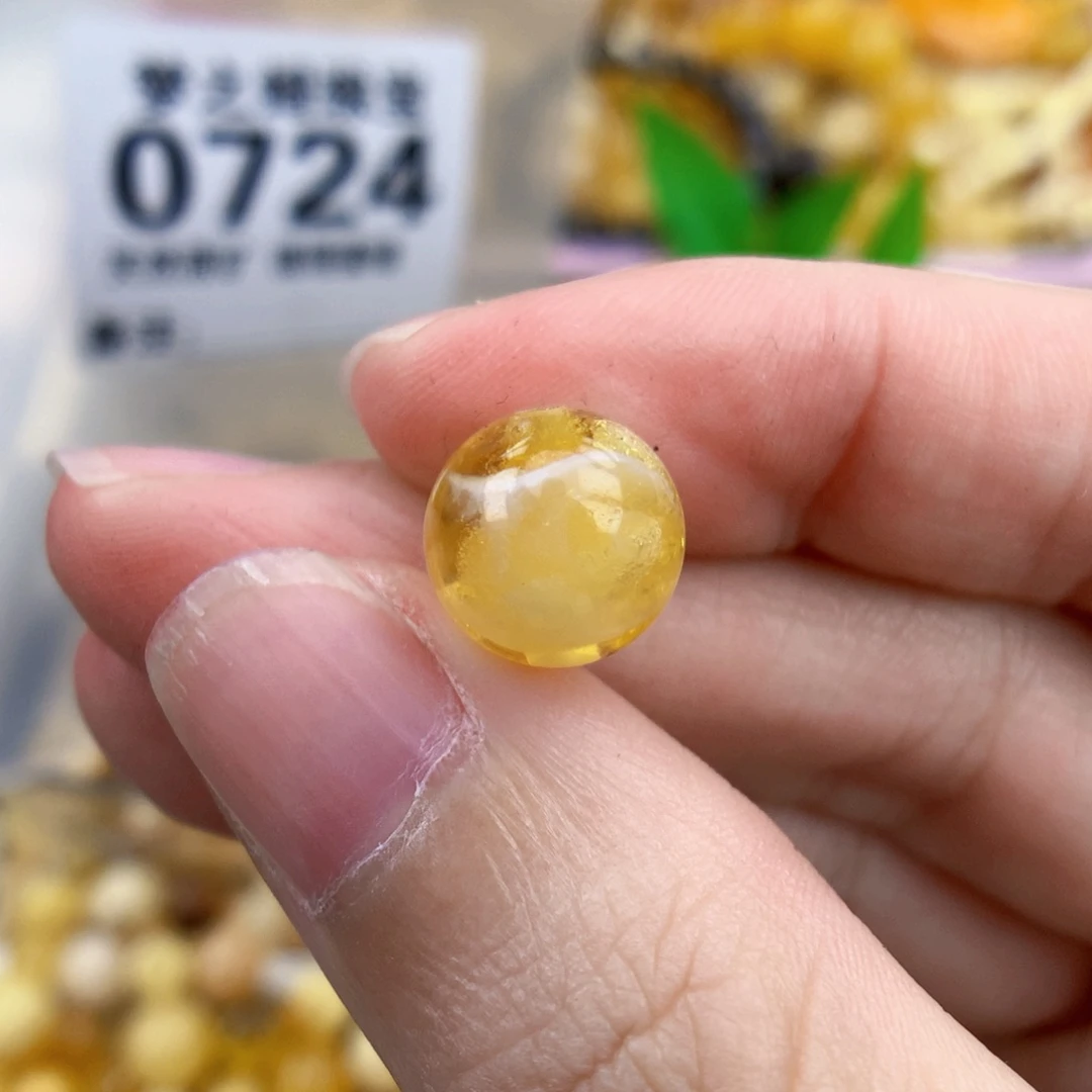裸石琥珀未镶嵌10.5