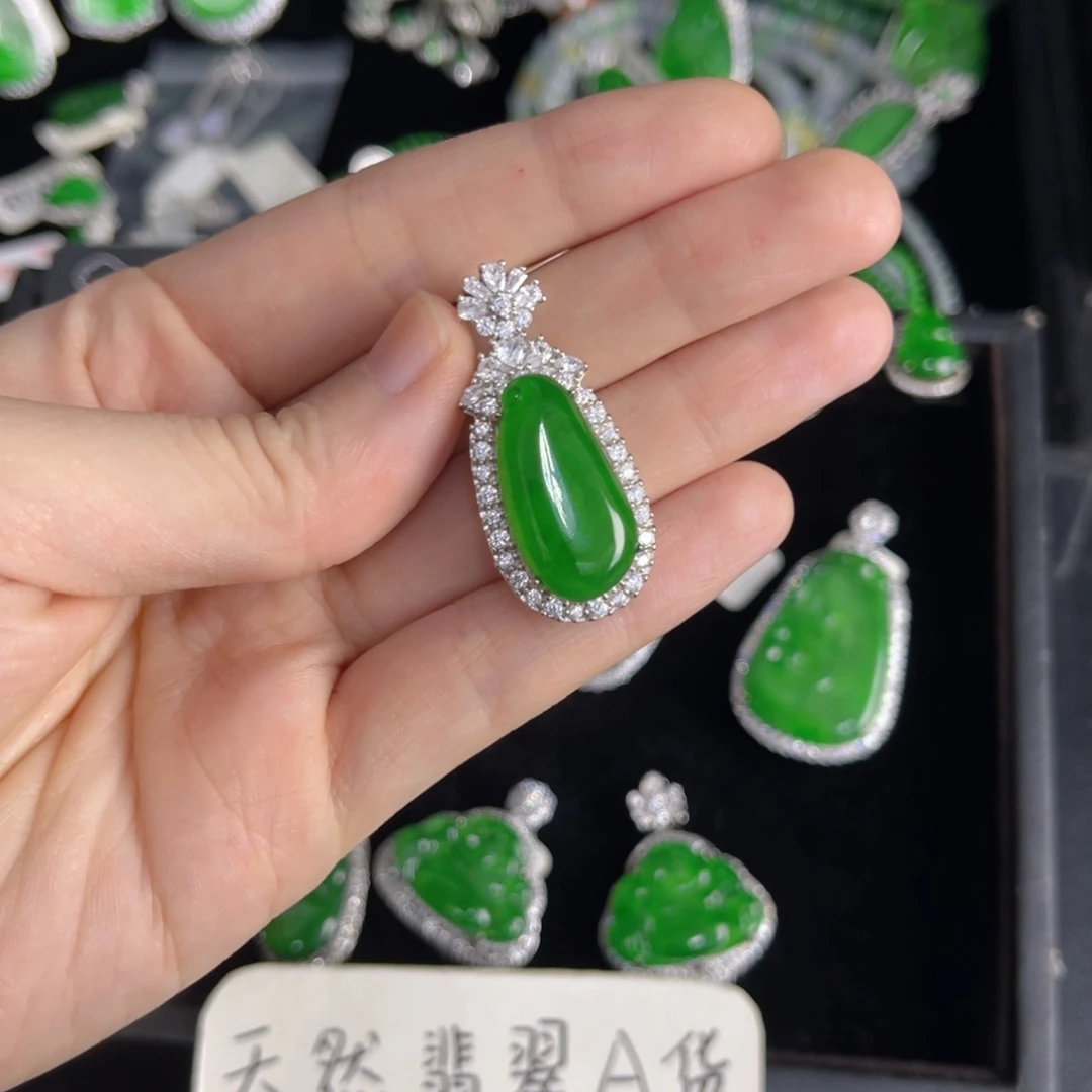 翡翠银S925镶嵌戒指福瓜吊坠