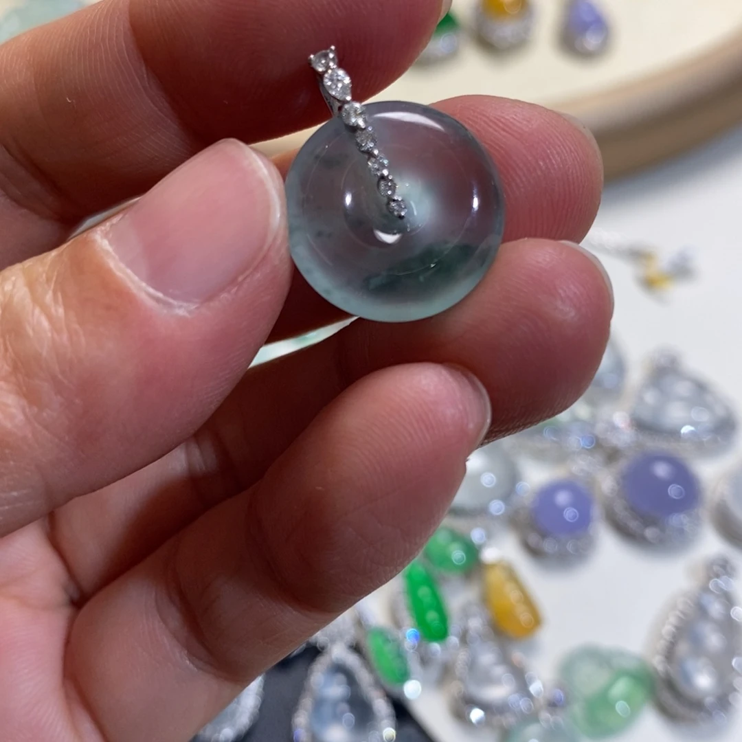 翡翠18K金镶嵌吊坠(不含链)平安扣