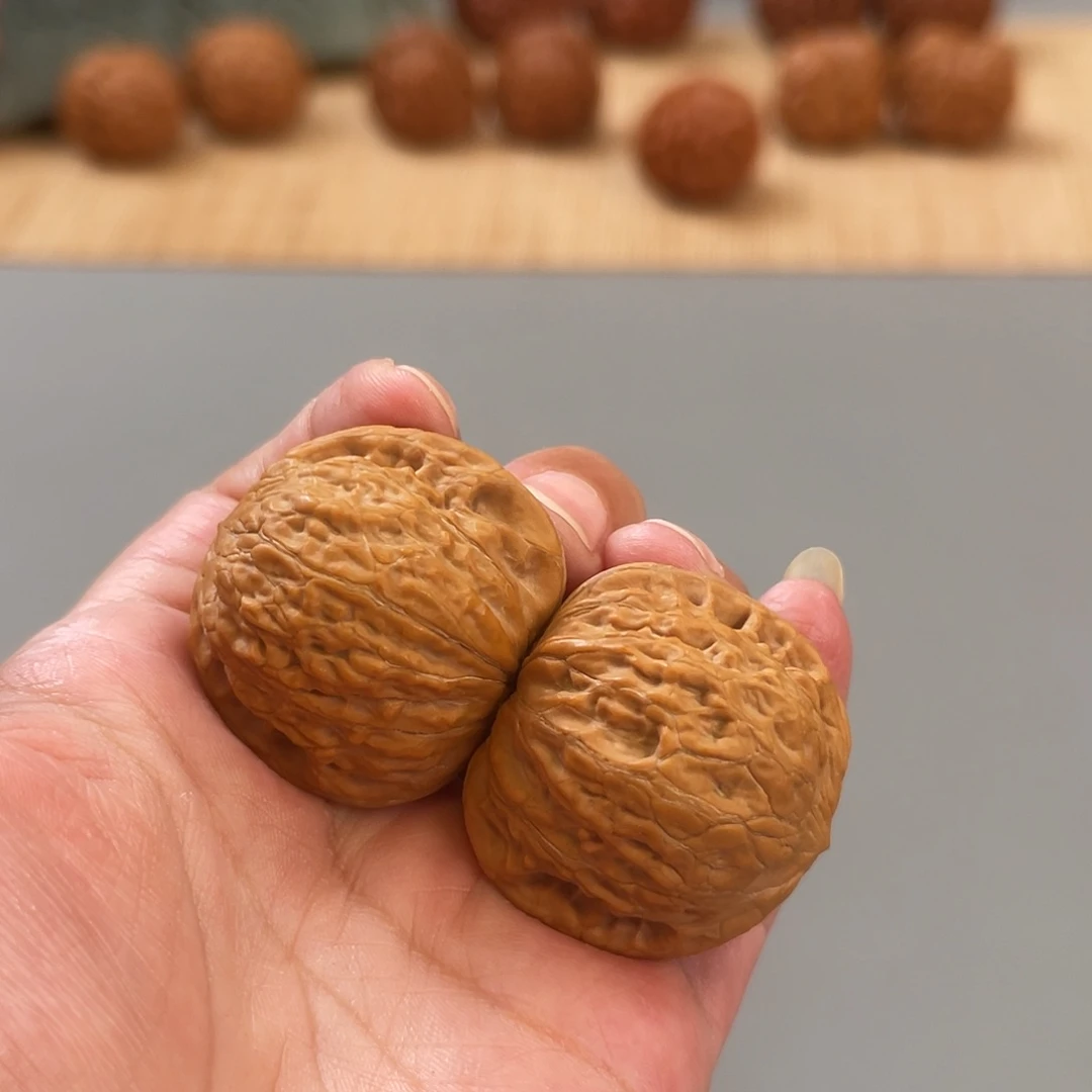桃核把件37×34原桩铁锤XM3183