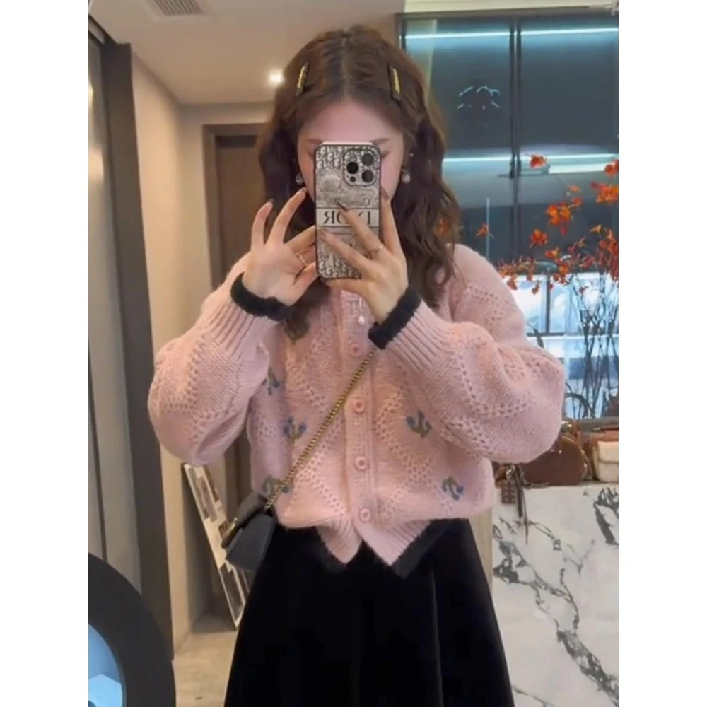 十三行爆款~韩系甜美撞色刺绣针织毛衣女秋季款宽松百搭开衫上衣