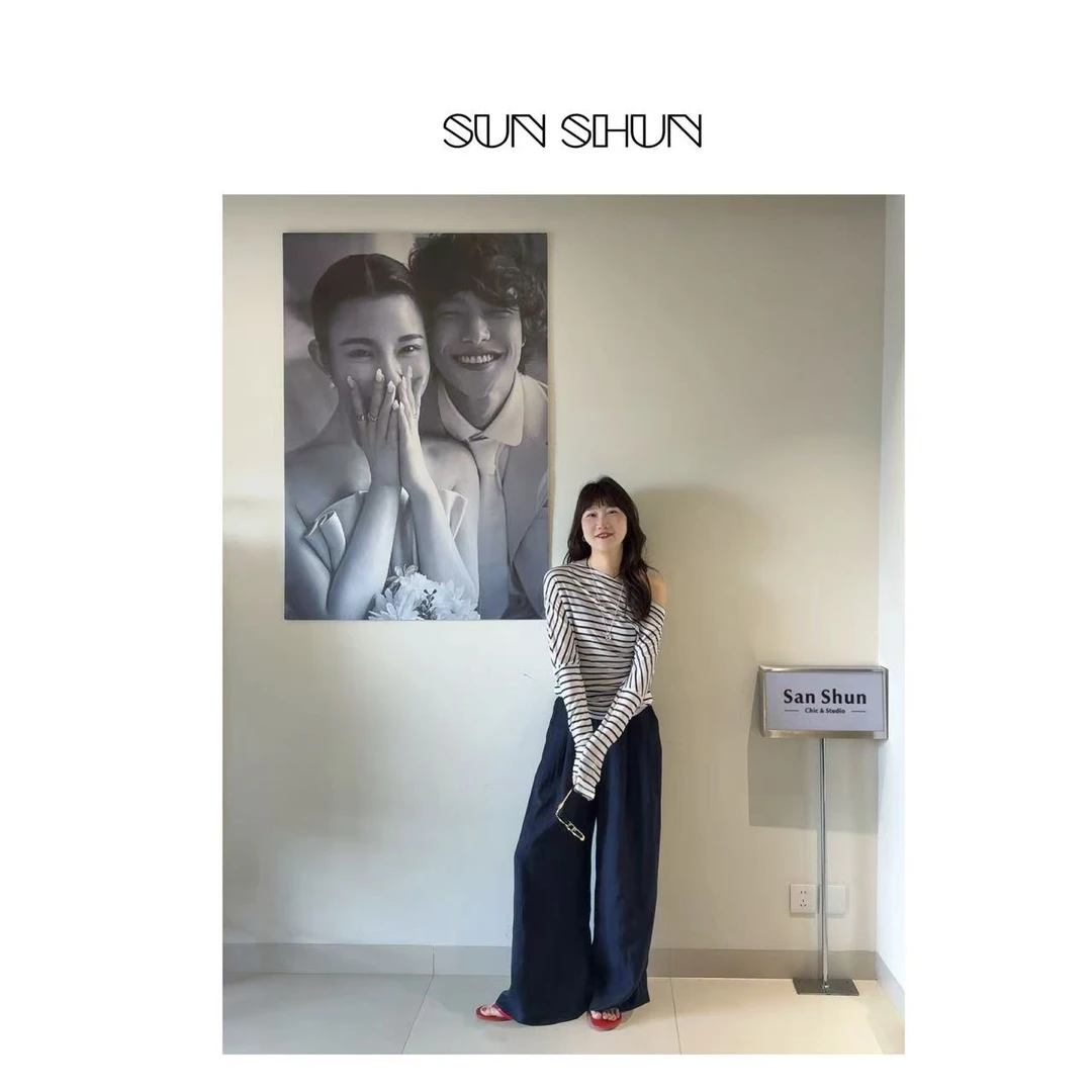 Sanshun- (漏肩条纹ｔ) -夏季T恤条纹带收腰显瘦长袖时尚休闲