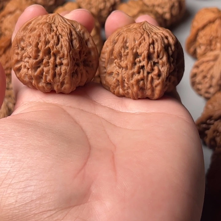 文玩核桃吊坠40全品平谷凹底