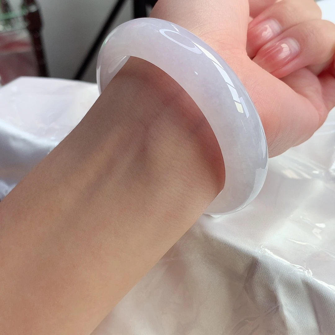 翡翠手镯未镶嵌天然A货翡翠56/57大轮胎冰透粉