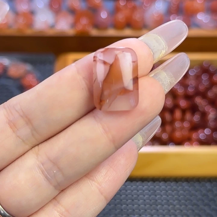 南红玛瑙未镶嵌珠宝半成品吊坠牌