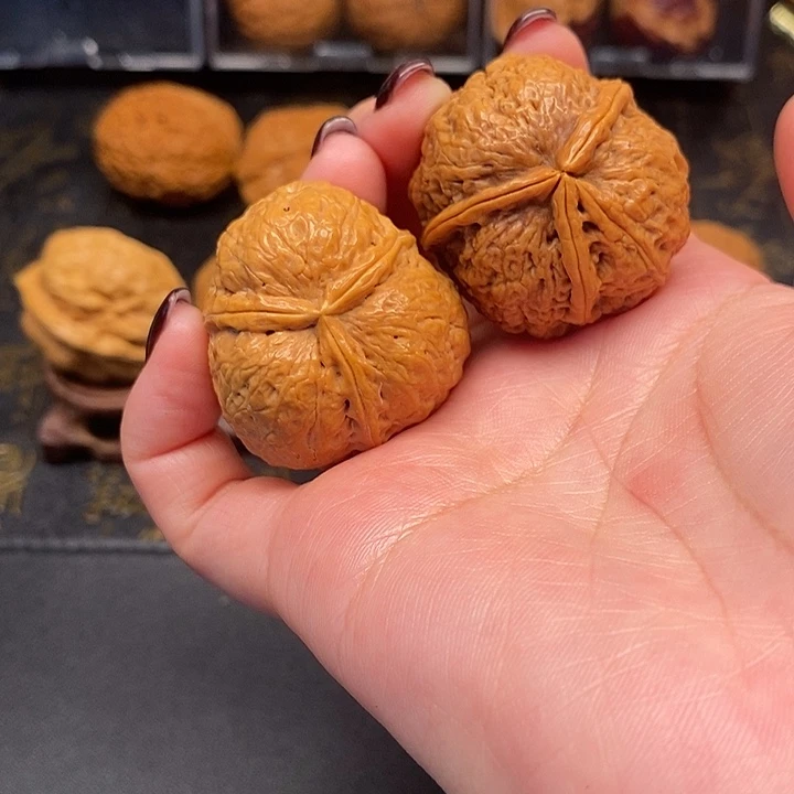 文玩核桃吊坠1314