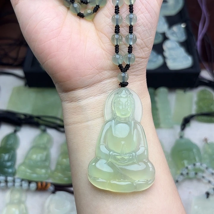 岫玉合金颈饰吊坠