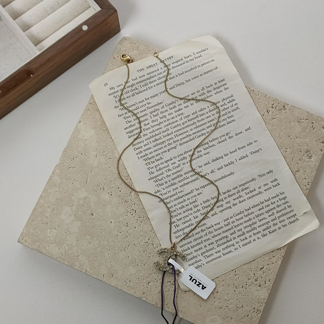 95新 Chanel/香奈儿 Azul-Chanel 金色方钻双C吊坠项链 39646