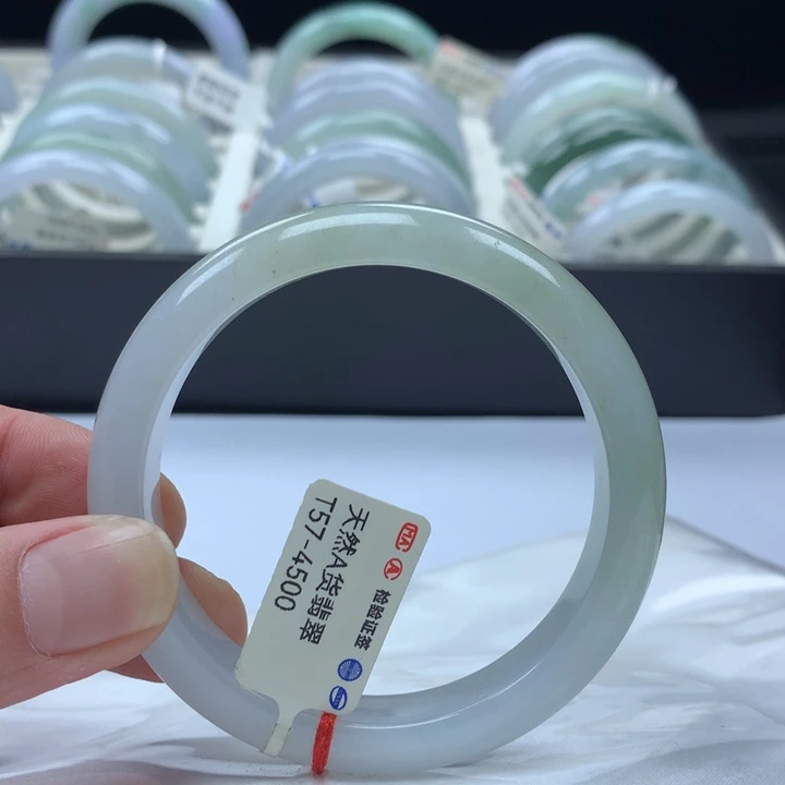 翡翠未镶嵌手镯57圈