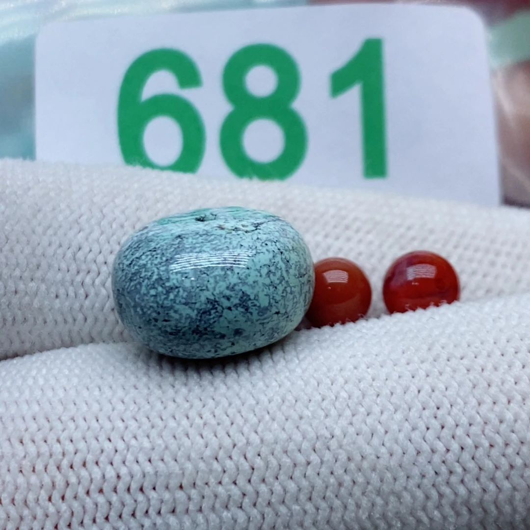 南红玛瑙未镶嵌珠宝奇石