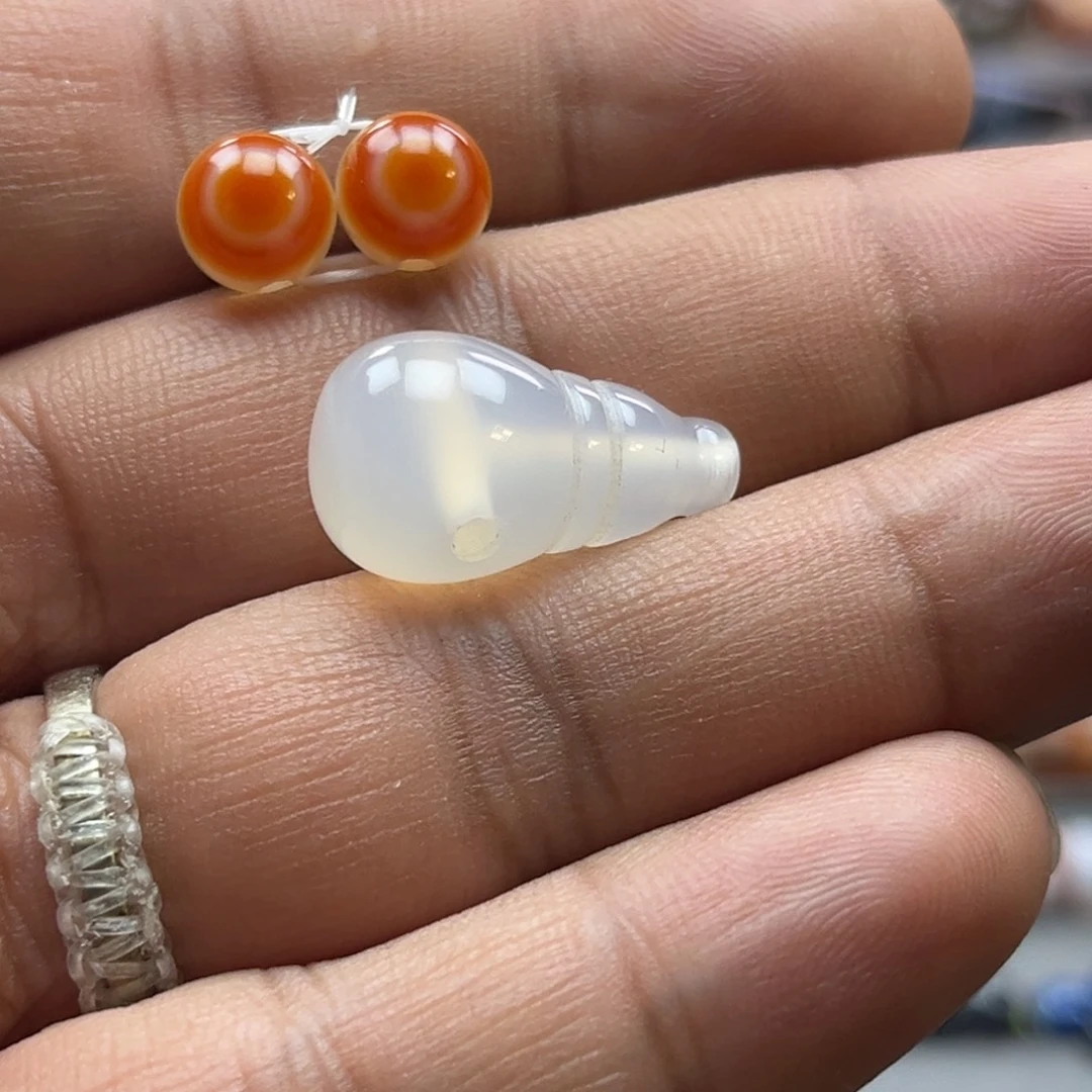 芥***心玛瑙/玉髓未镶嵌颈饰