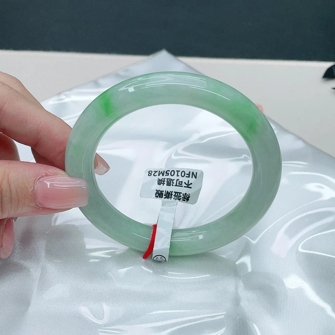 翡翠手镯未镶嵌圆56.2