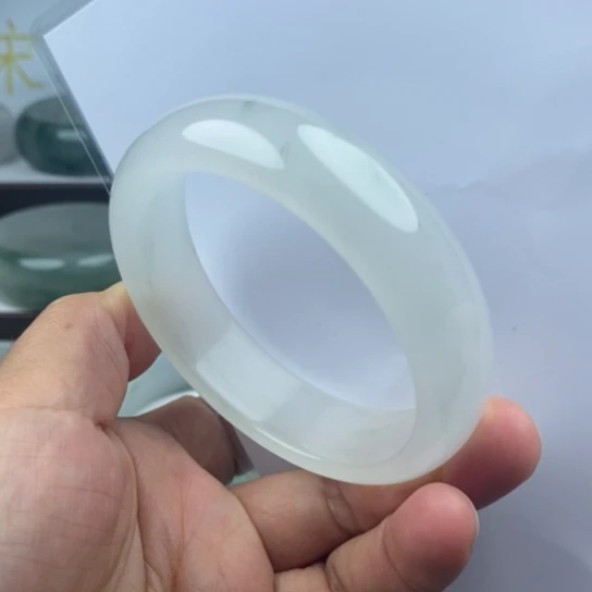 石英质玉（金丝玉）未镶嵌手镯