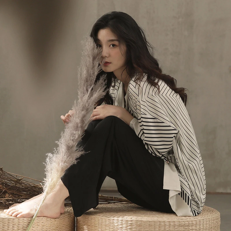 睡衣女夏季冰丝薄款2025新款长袖家居服卡通可爱可外穿两件家居套