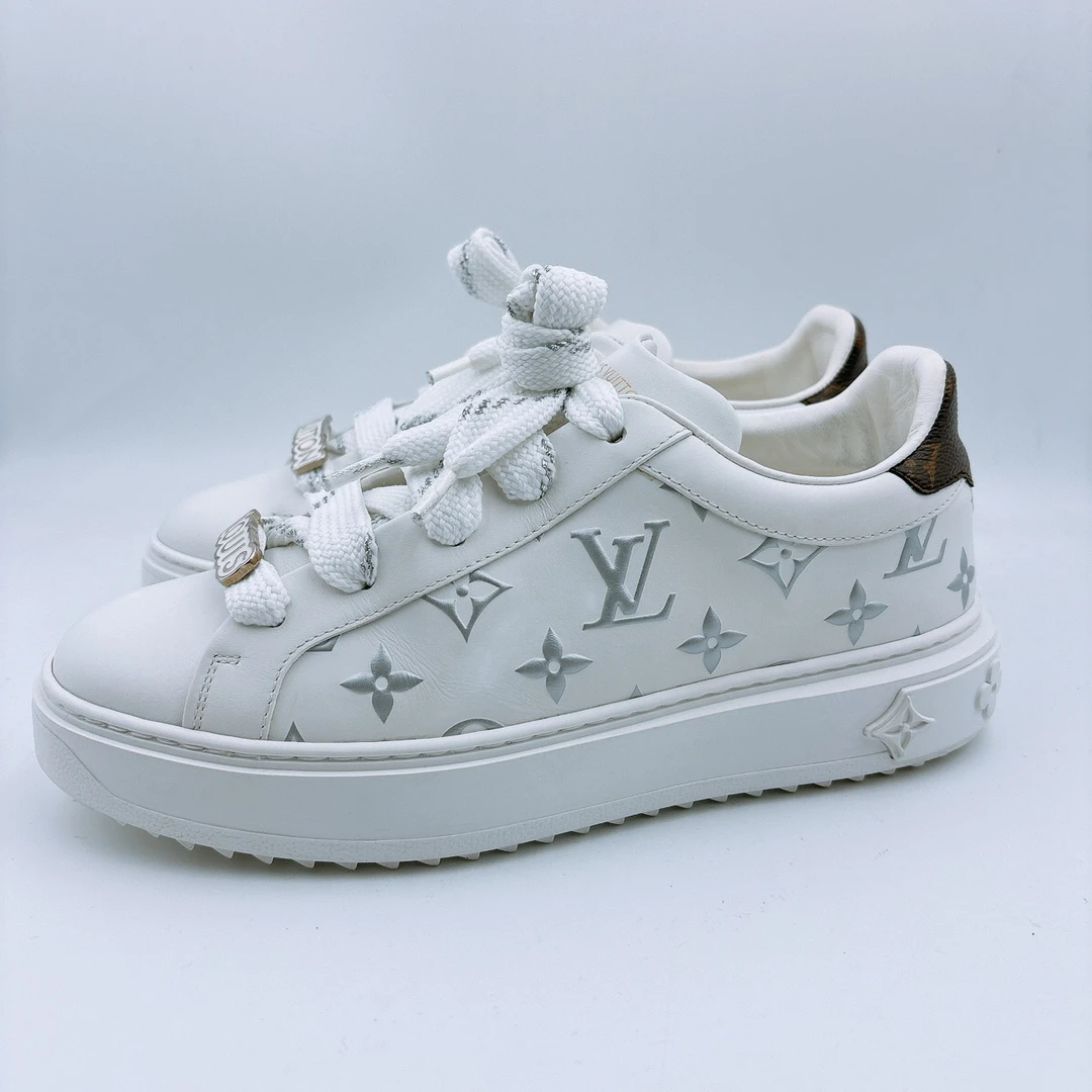 95新 LouisVuitton/路易威登 37码/秀款timeout银标板鞋/BM01077
