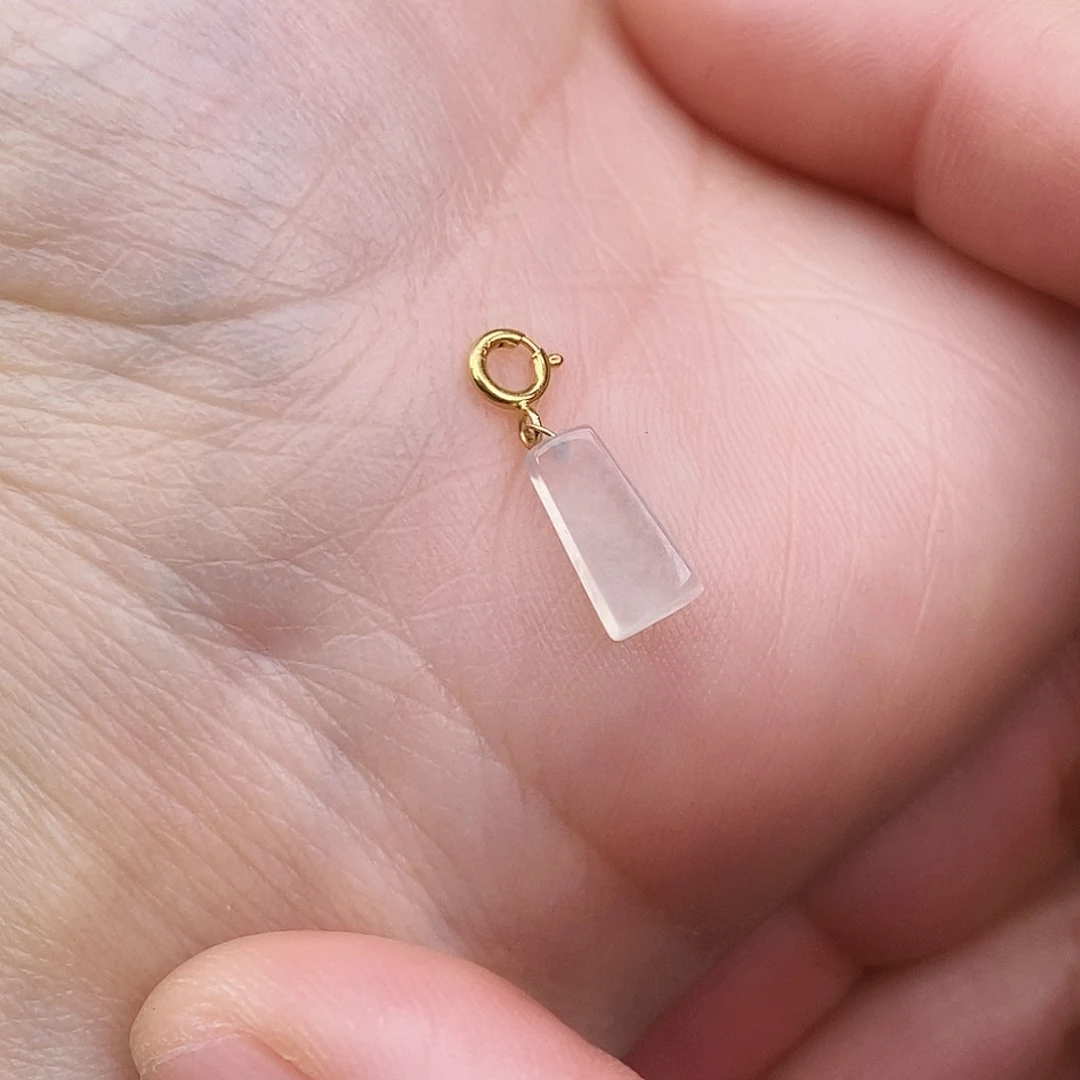 翡翠颈饰18K金镶嵌无事牌