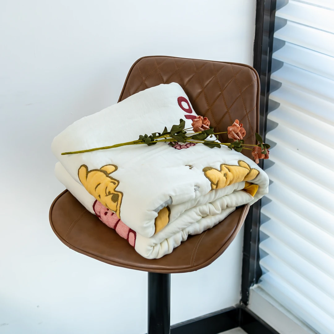 【京かわ会社】图美Tumei正版迪士尼授权系列150*200cm 欢乐维尼