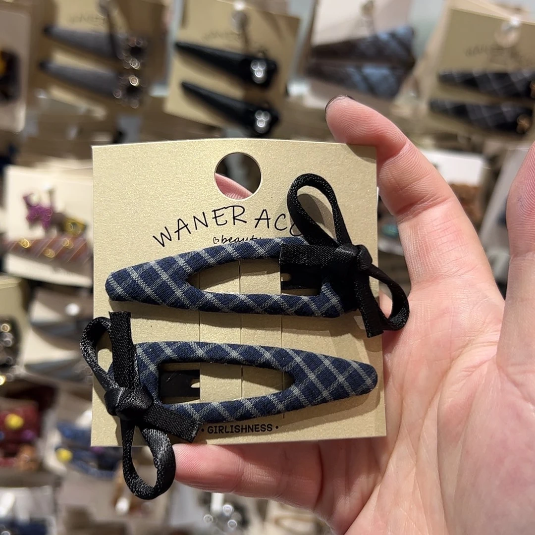 布艺非金属格子蝴蝶结拜拜夹