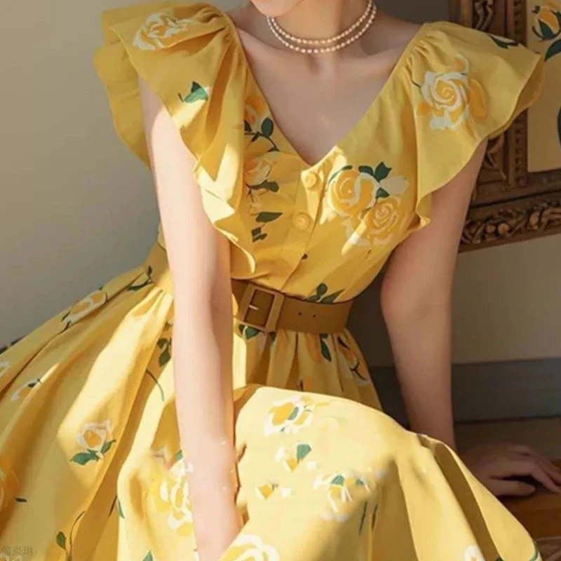 哥弟阿玛施正特大码300斤法式不撞款沙滩海边度假黄色玫瑰印花小