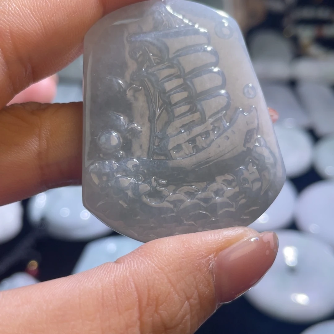 翡翠未镶嵌颈饰一帆风顺，包容