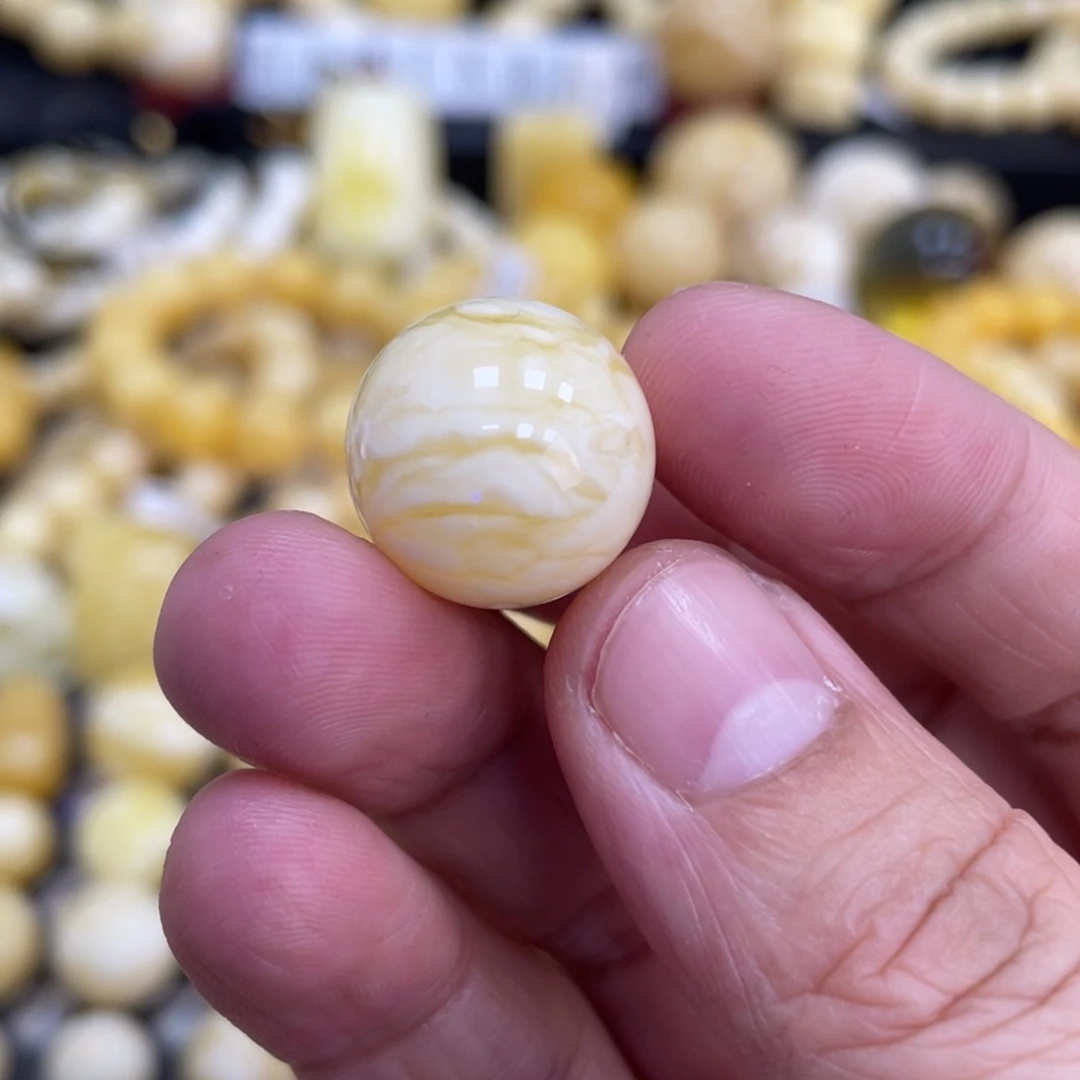 未镶嵌琥珀珠宝奇石o**o16.7mm瑕疵