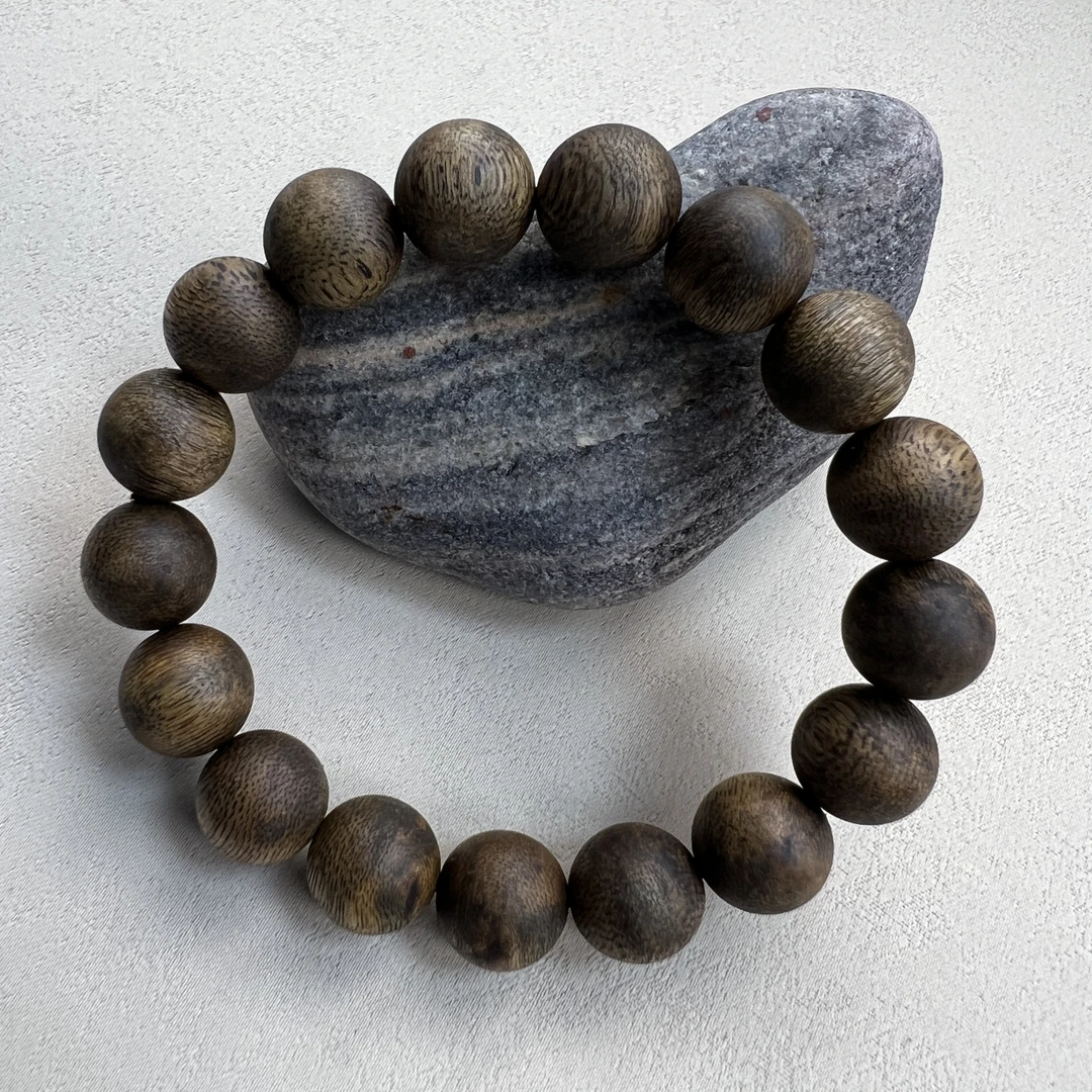 YH-045164海南黄棋楠沉香1.3单圈约10g