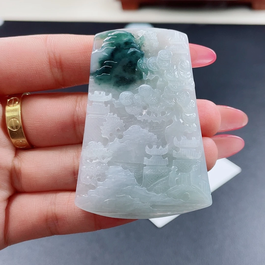 翡翠未镶嵌颈饰天然翡翠山水牌
