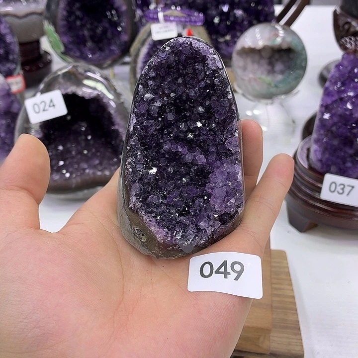 水晶未镶嵌大型摆件（非配饰）