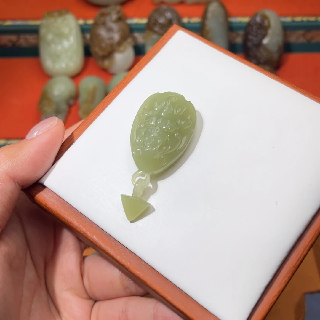 和田玉（黄玉）未镶嵌挂件