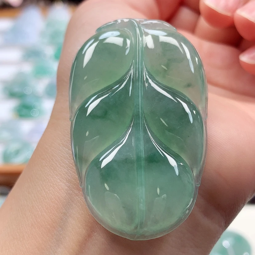 【闪购商品】翡翠未镶嵌吊坠(不含链)