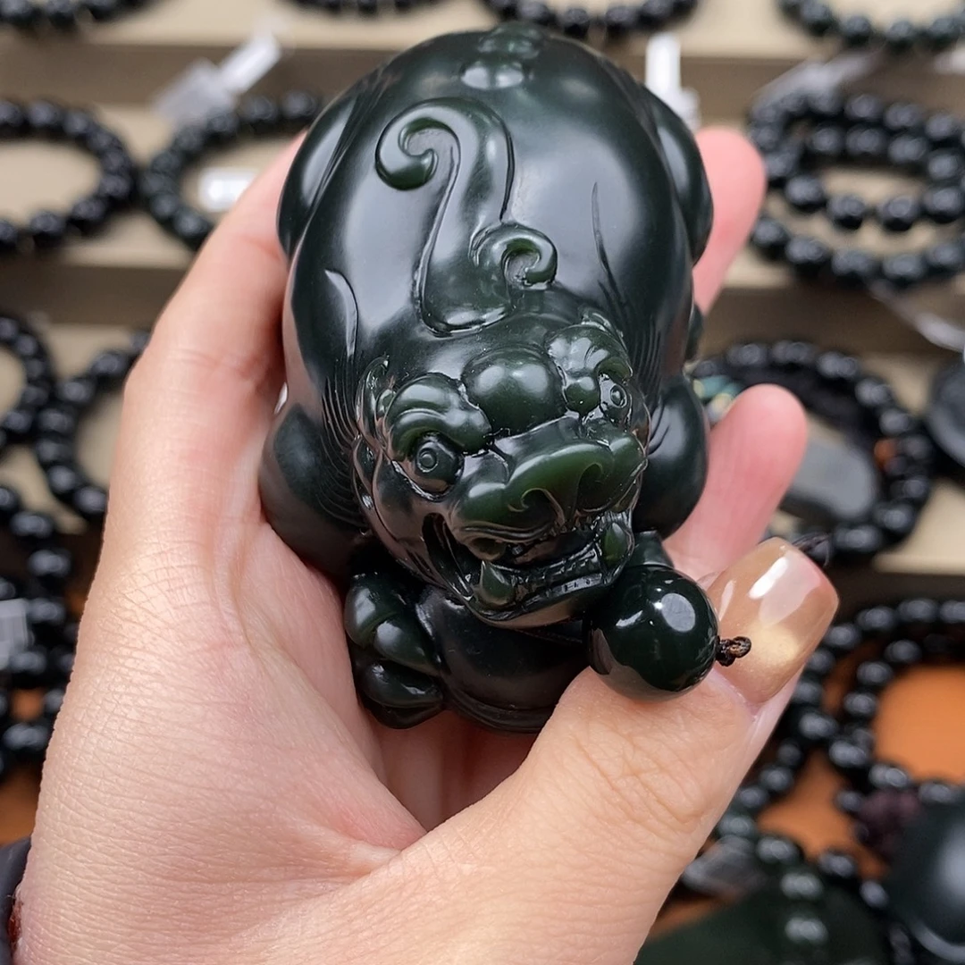 龙***博和田玉未镶嵌手链