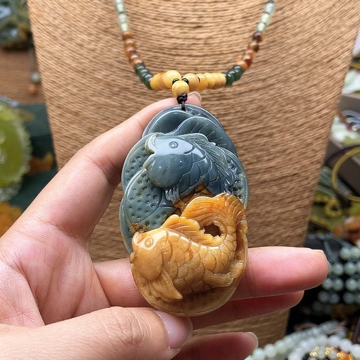 蛇纹石玉吊坠未镶嵌