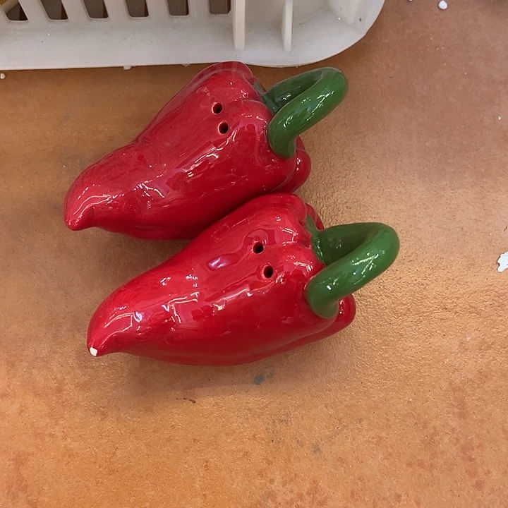 陶瓷微瑕介意慎拍掉漆