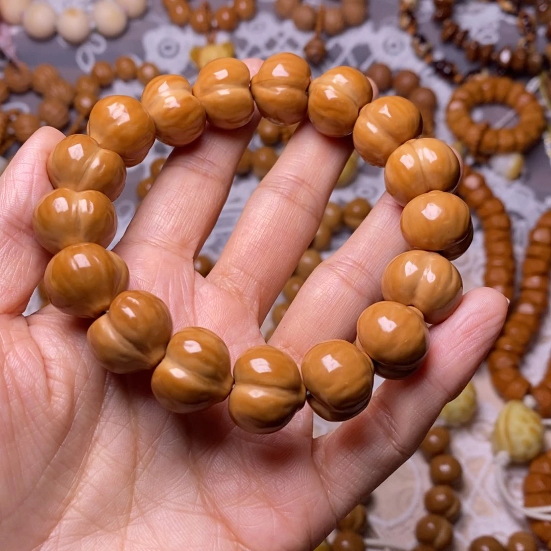 手串猴头核桃柯基屁桃