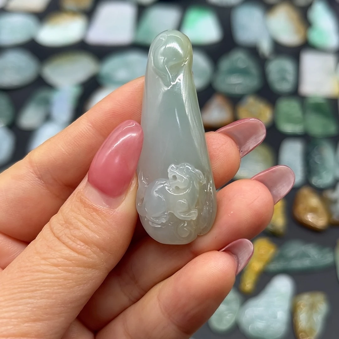 【闪购商品】翡翠颈饰未镶嵌貔貅