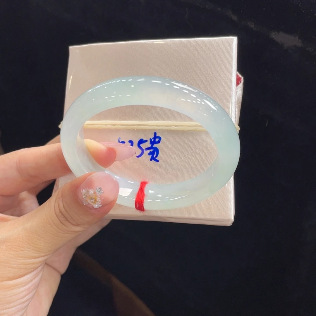 翡翠未镶嵌手镯12号 52.5贵妃冰甜绿